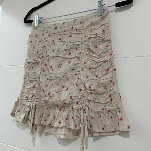Wild fable cream floral ruched high waste mini skirt casual summer vacation S - Picture 8 of 12